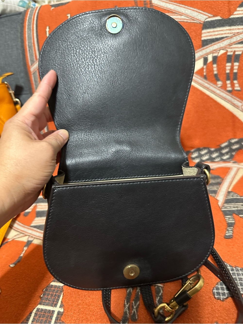 CHLOE❤️🌟 NILE BRACELET BAG WITH LONG STRAP ⭐️ - Picture 6 of 9